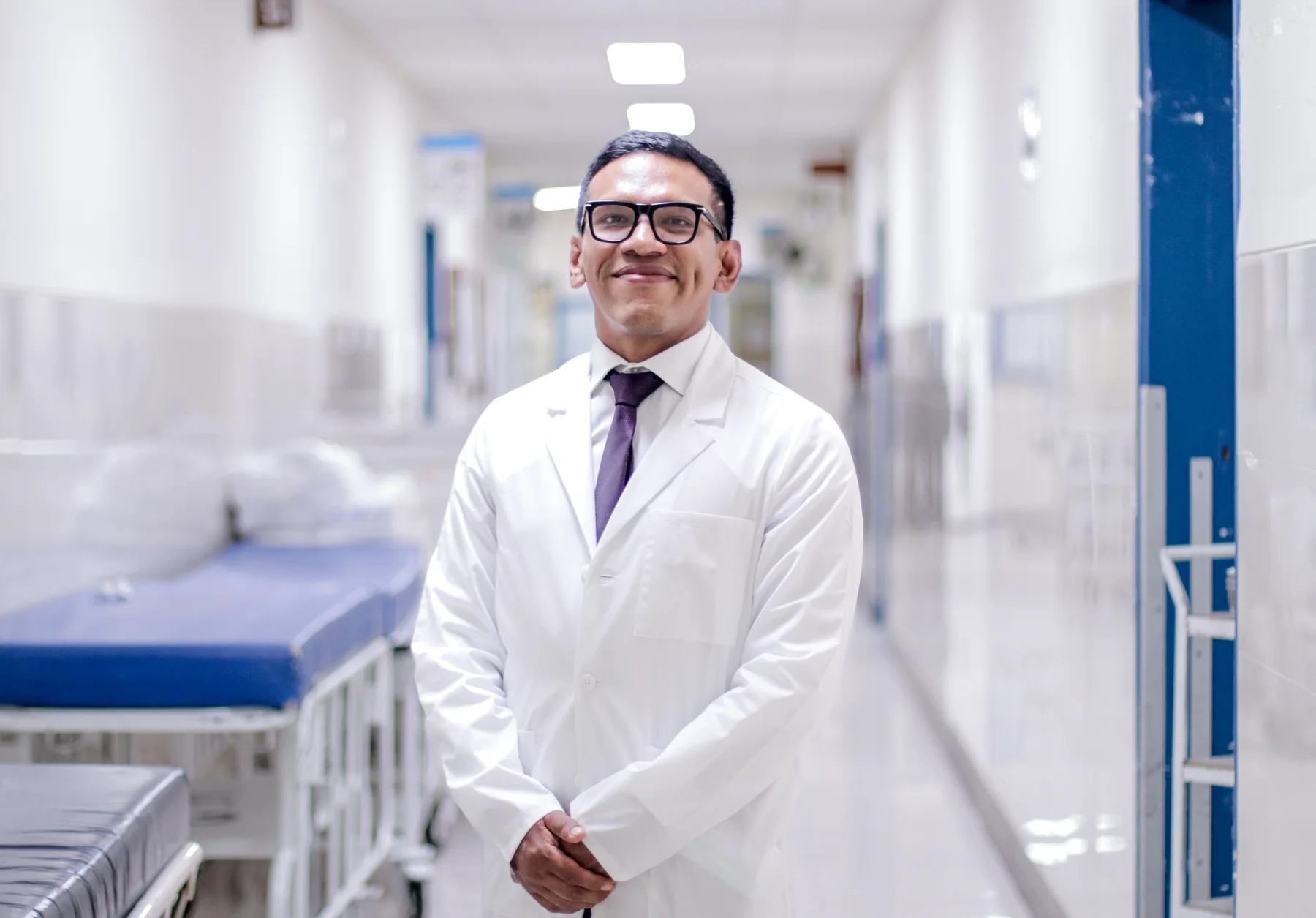 Dr. Jean Hernandez, cirujano ortopédico y traumatólogo en Lima